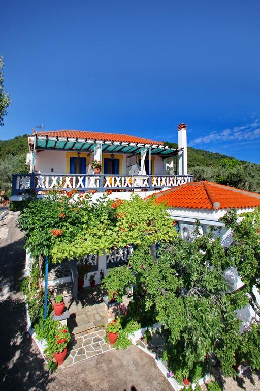 Alexandra Sofia Stafylos Exterior foto